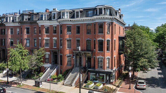 Foto del edificio - 762 Tremont St