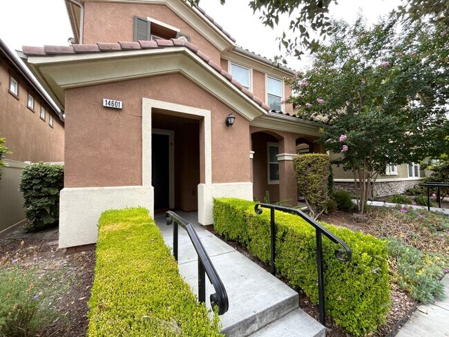 Foto del edificio - 14601 Serenade Dr
