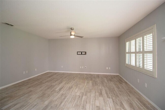 Foto del edificio - 6150 Gulfport Blvd S