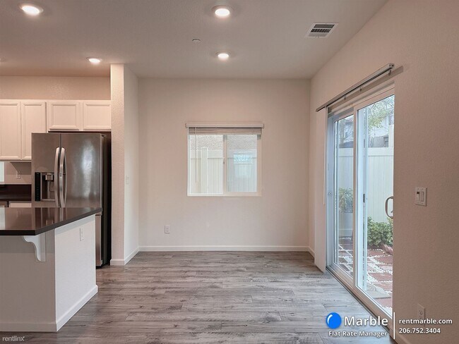 Building Photo - 4 br, 2.5 bath House - 3987 Aristotle Cir