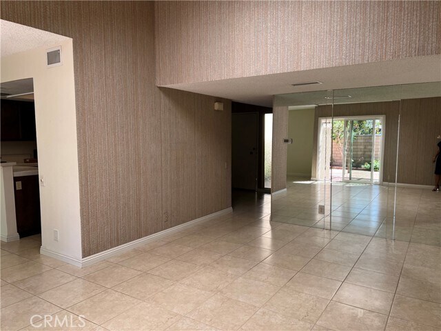 Building Photo - 26005 Andrea Ct