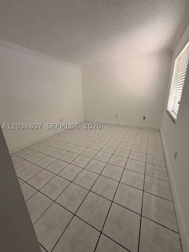 Foto del edificio - 9311 SW 4th St