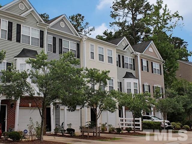 Foto del edificio - 3016 Courtney Creek Blvd