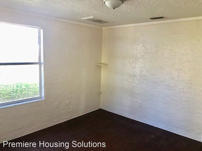Building Photo - 2 br, 1 bath House - 212 Oakland Ave