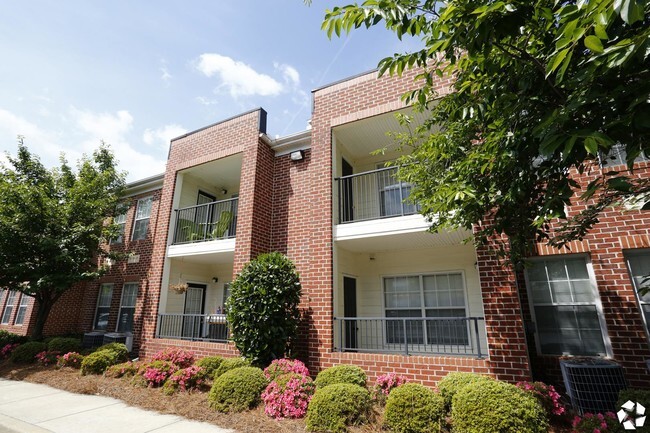 Building Photo - Vista Commons Apartments