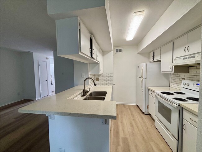 Foto del edificio - 2800 Jeanetta St