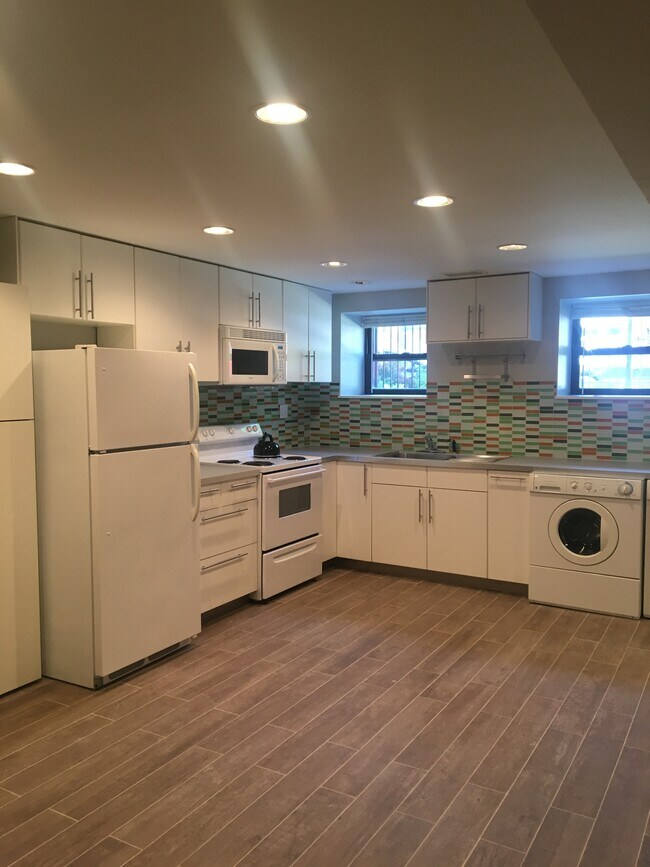 Updated Kitchen - 1139 N Winchester Ave