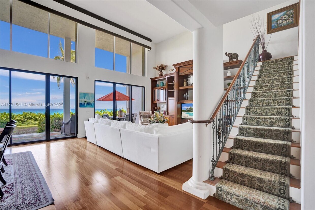 Foto principal - 2000 N Ocean Blvd