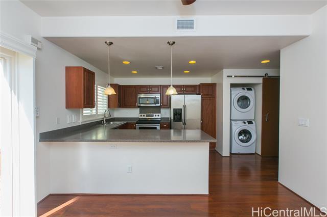 Building Photo - 533 Manawai St