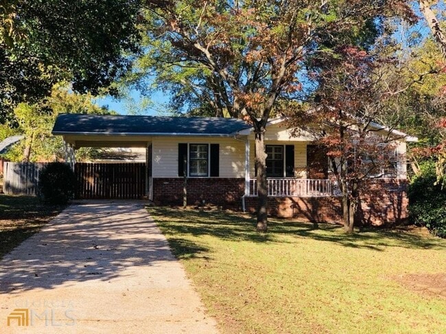 Building Photo - 108 N Chilton Crescent