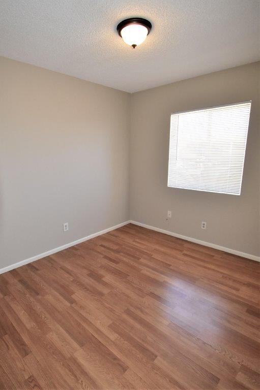 Building Photo - 2426 E Waltann Ln