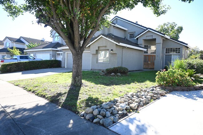 Foto del edificio - Resident Benefit Package Property