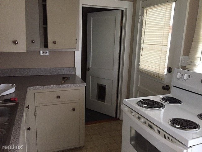 Building Photo - 2 br, 1 bath House - 1418 Ozark Street
