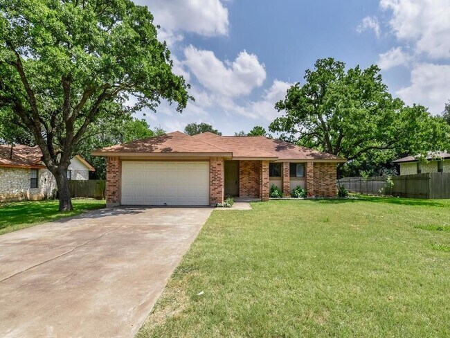 Foto del edificio - 506 Lakeway Dr