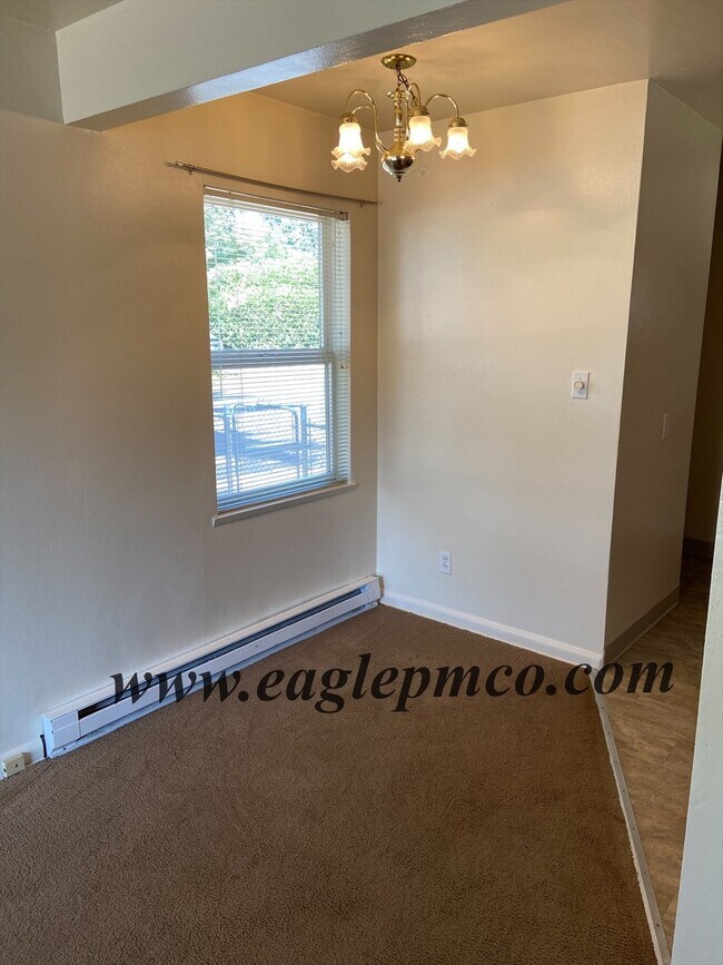 Foto del edificio - 6207 SE Harold St