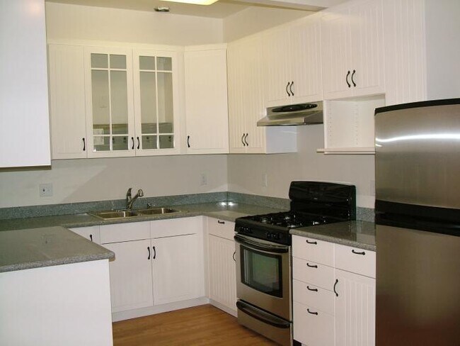 Building Photo - 3 bedroom in San Francisco CA 94118