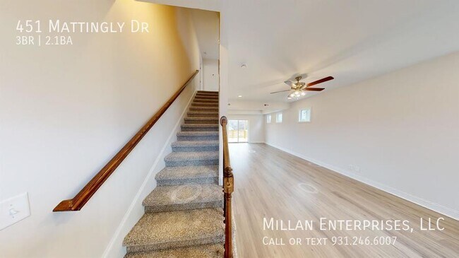 Foto del edificio - 451 Mattingly Dr