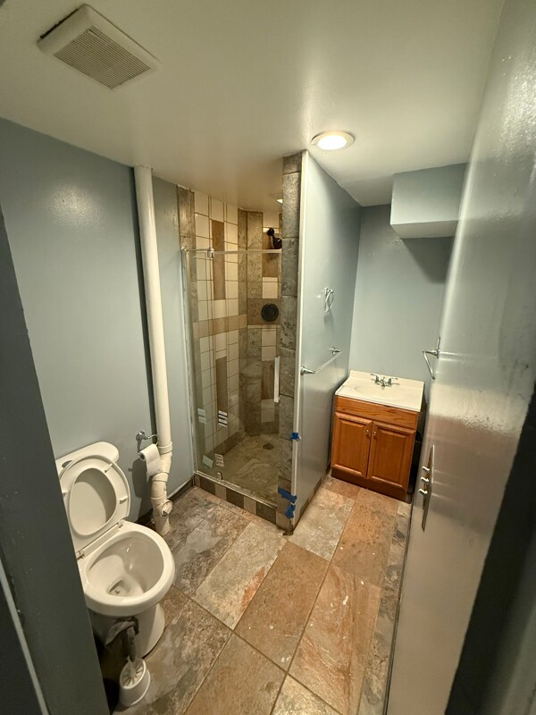 Building Photo - 1042 Ansel Rd