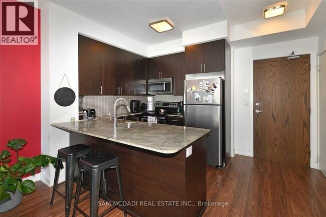 Building Photo - 260 Sackville St