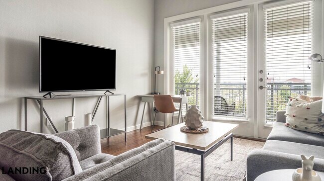 Foto del edificio - 4300 Cromwell Dr