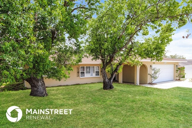 Building Photo - 4036 Montano Ave