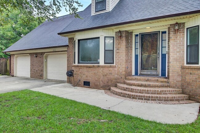 Building Photo - 8000 Eberly Ave