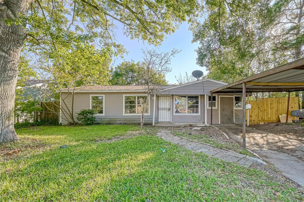 Primary Photo - 5102 Lyndhurst Dr