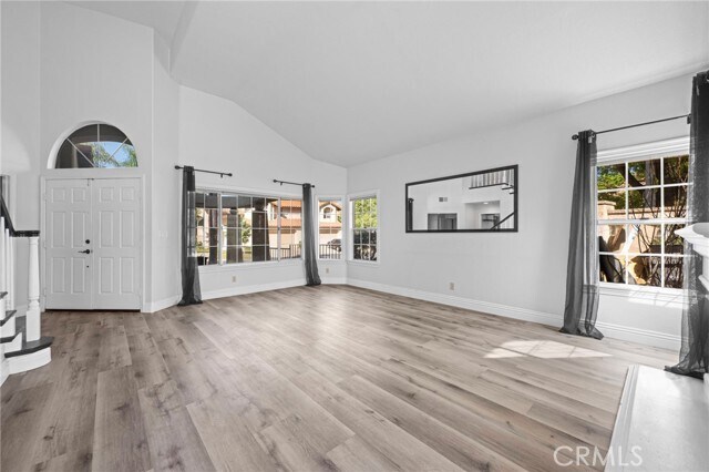 Building Photo - 324 Cll Moreno