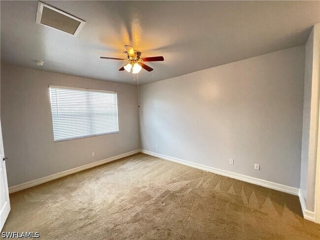 Foto del edificio - 7818 Bristol Cir