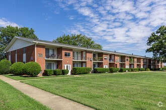 Building Photo - Country Club Apartments