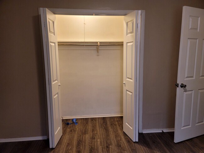 Foto del edificio - 105 College Park Ct