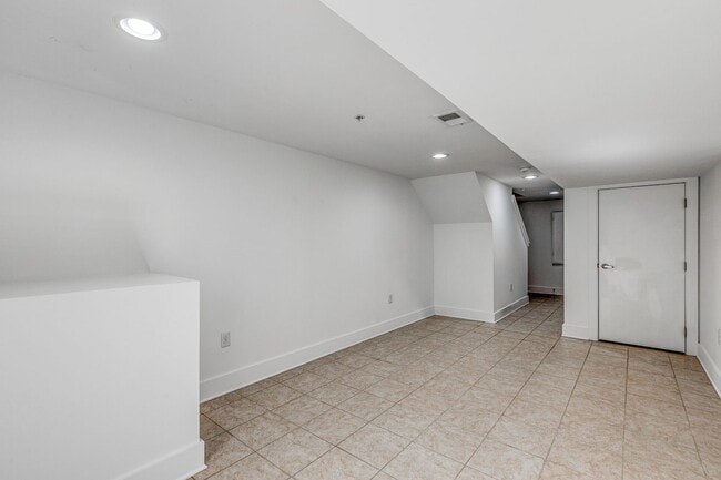 Photo - 621 S Clarion St House