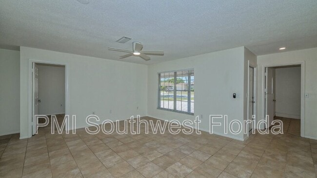 Building Photo - 3915 Allan Pl