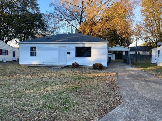 Building Photo - 4bdrm 1bath Home in Millington