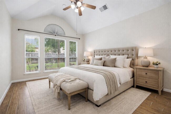 Foto del edificio - 8919 Summer Ash Ln