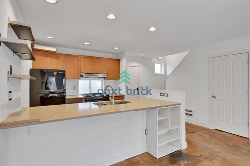 Building Photo - Live Easy in This Beautiful 2-Bedroom Condo
