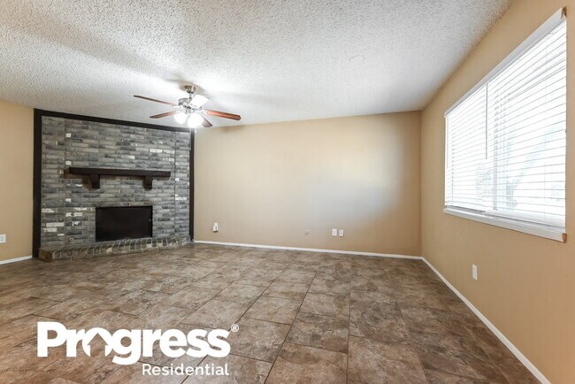 Foto del edificio - 1522 Sunset Ln