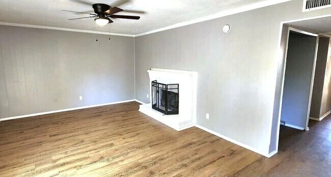 Foto del edificio - 5309 Preston Trail