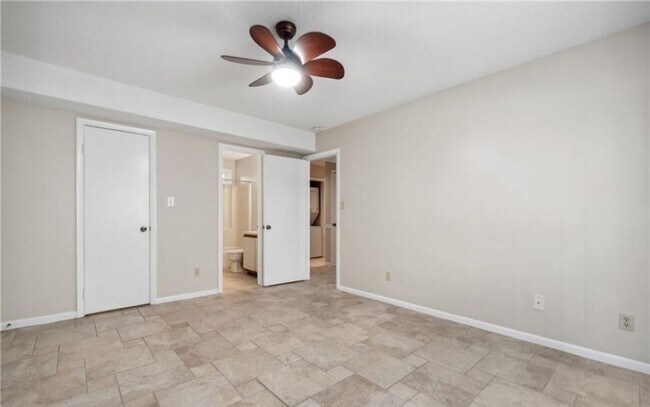 Foto del edificio - Beautiful 2 Bedroom 2 Bath Condo Short Distance to Chesapeake Bay