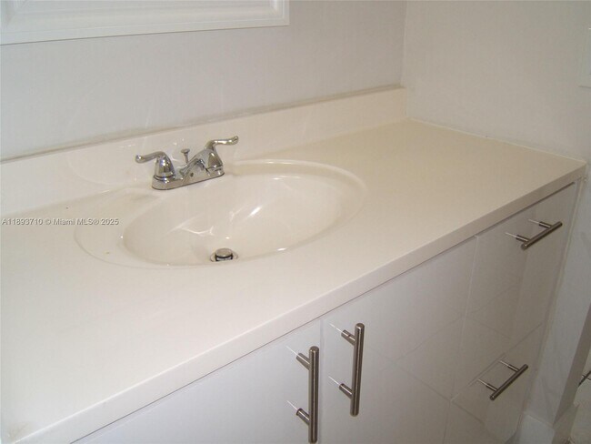 Foto del edificio - 9022 SW 123rd Ct