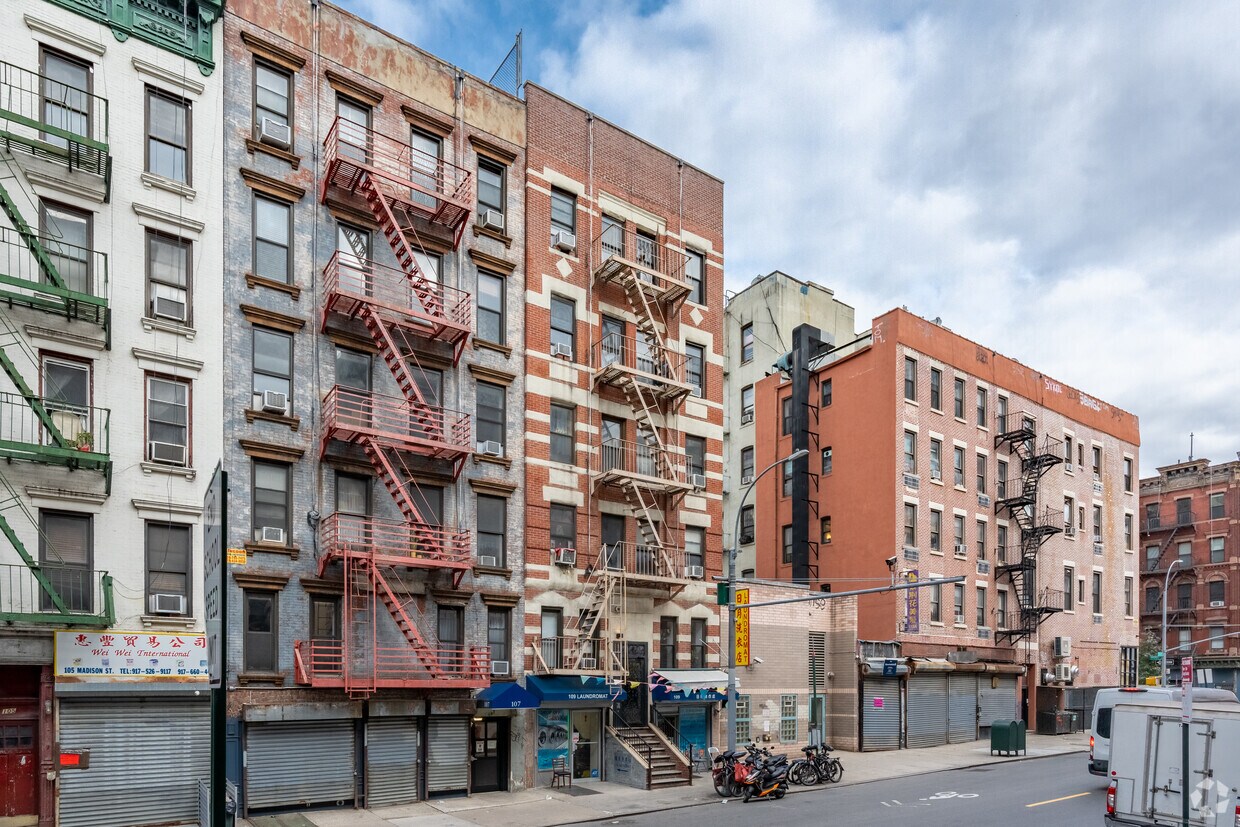 Foto principal - 109 Madison St