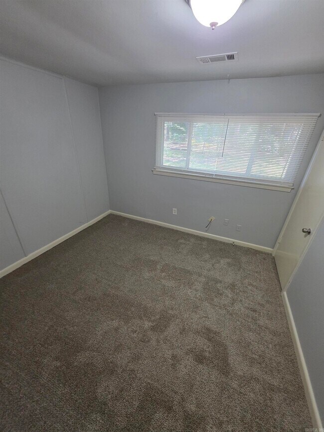 Foto del edificio - 6605 Poppy Rd