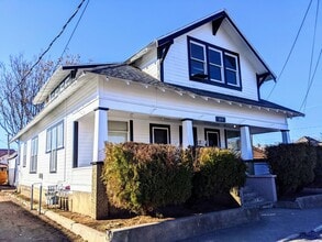 Building Photo - 217 SW 3rd St