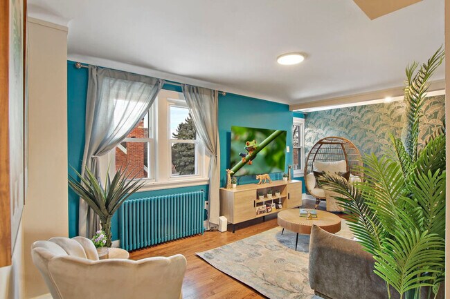 Foto del edificio - 3446 N Ozark Ave