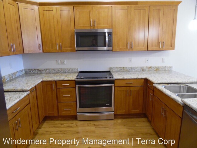 Building Photo - 3602 Portage Ln