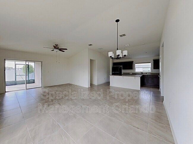 Building Photo - 4600 Glencrest Loop
