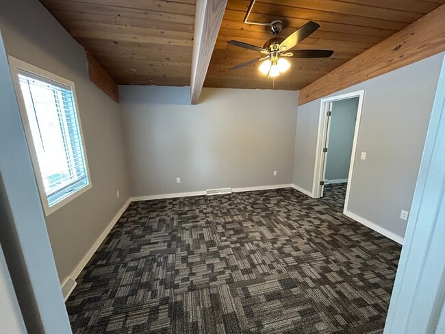 Master Bedroom - 192 Washington Ave