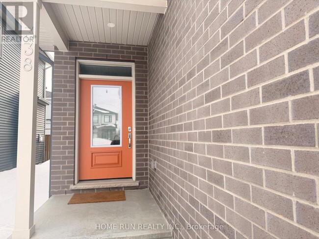 Photo du bâtiment - 338 Barrett Farm Dr