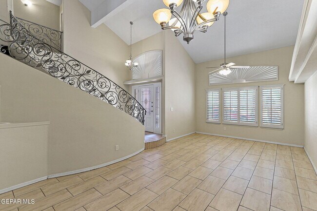 Building Photo - 14180 Robert Ituarte Dr