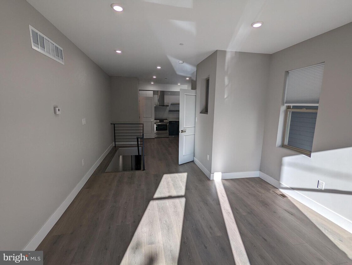 2005 E Susquehanna Ave Unit 1, Philadelphia, PA 19125 Room for Rent